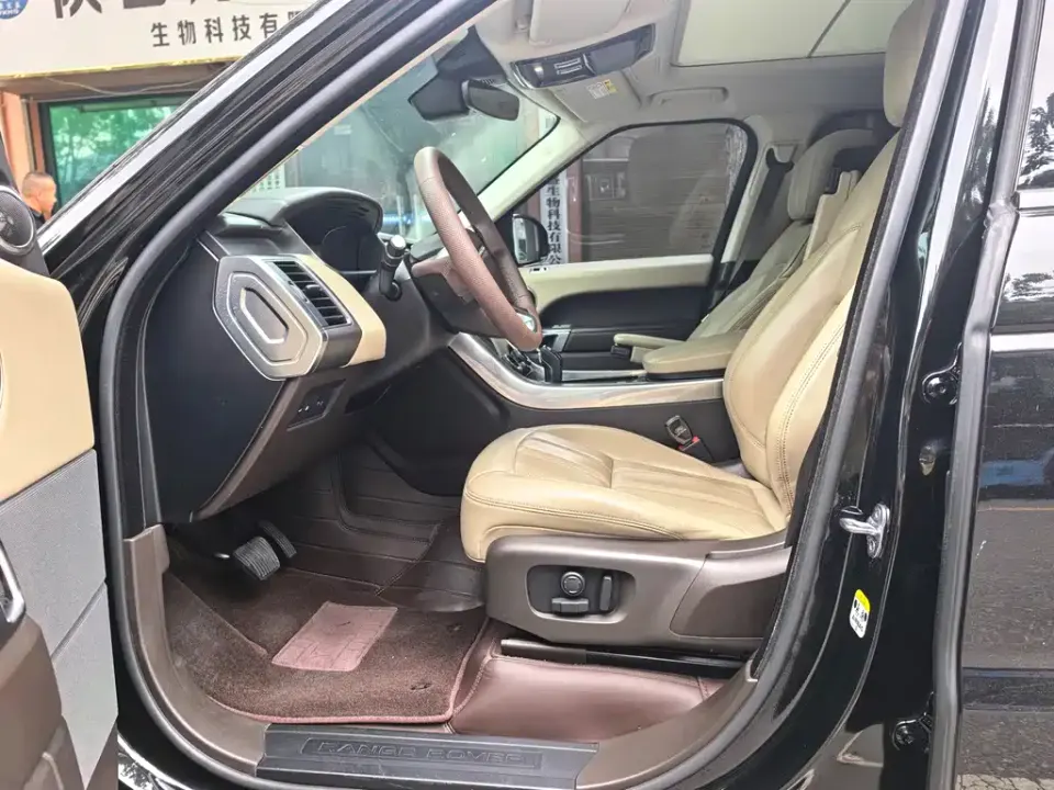 Land Rover Sport PHEV