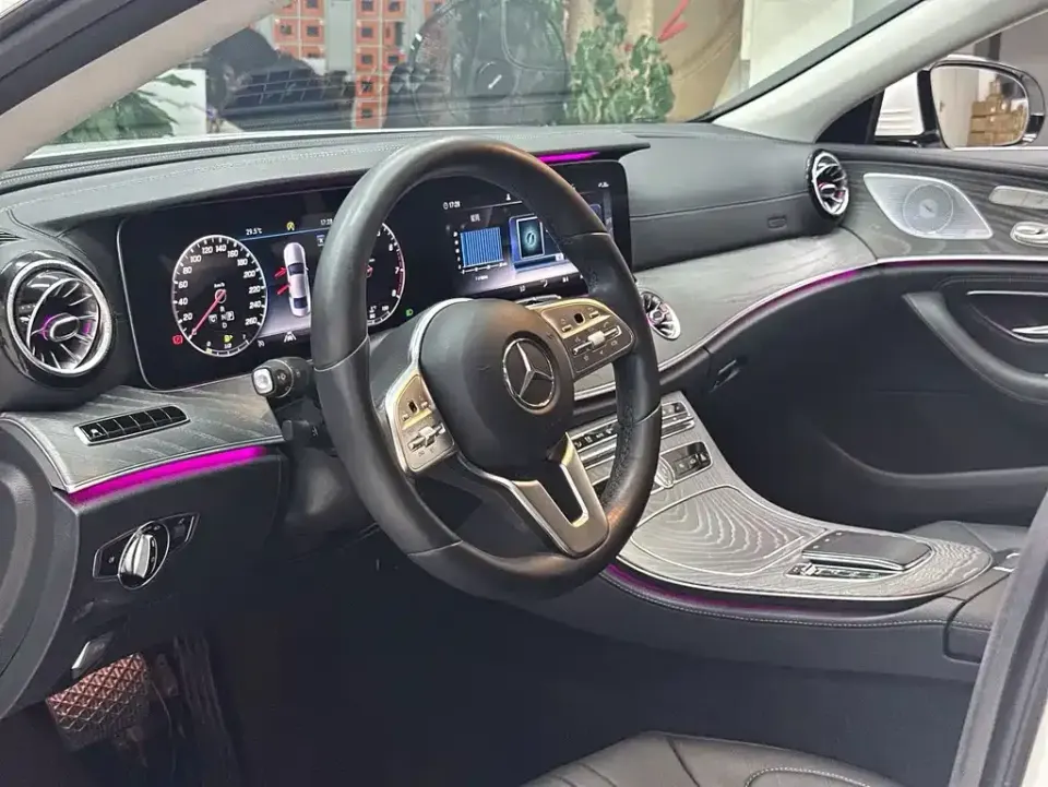 Mercedes-Benz CLS