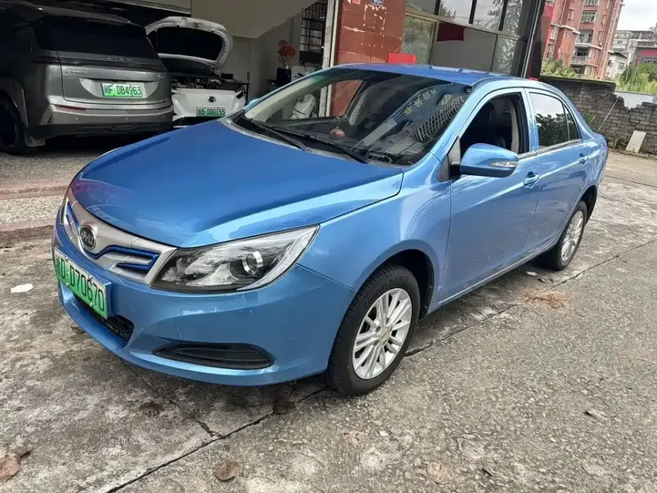 BYD e5