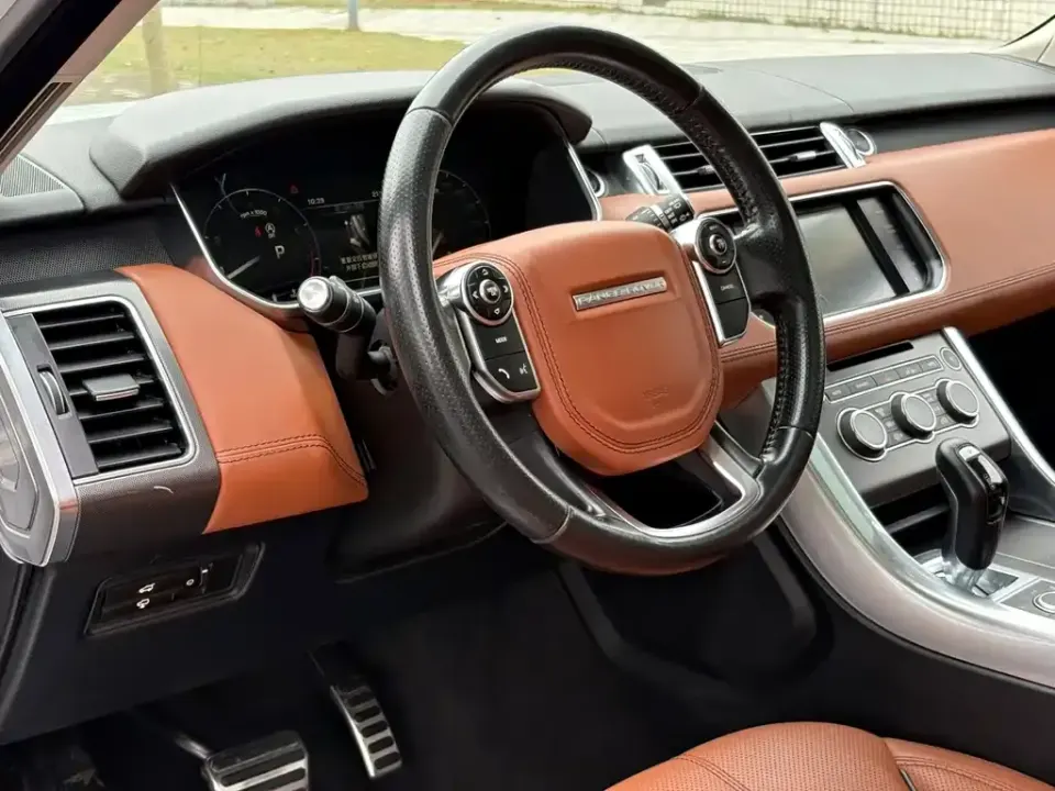 Land Rover Sport
