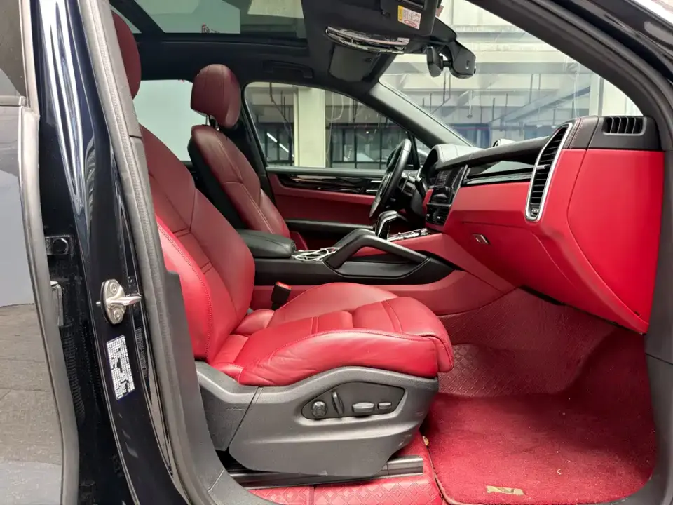 Porsche Cayenne Hybrid