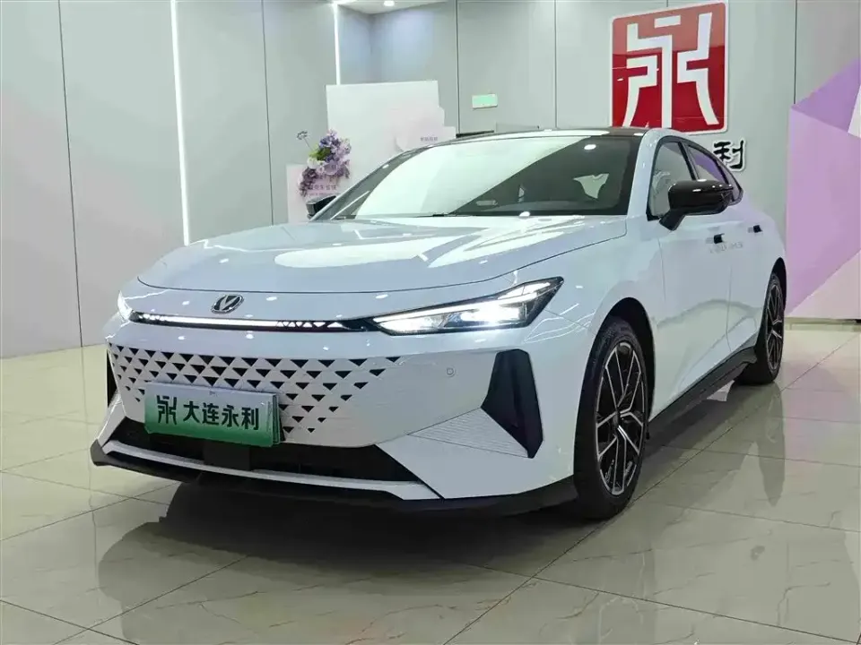Changan UNI-V iDD
