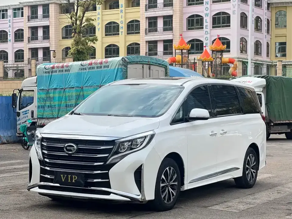 GAC Trumpchi M8