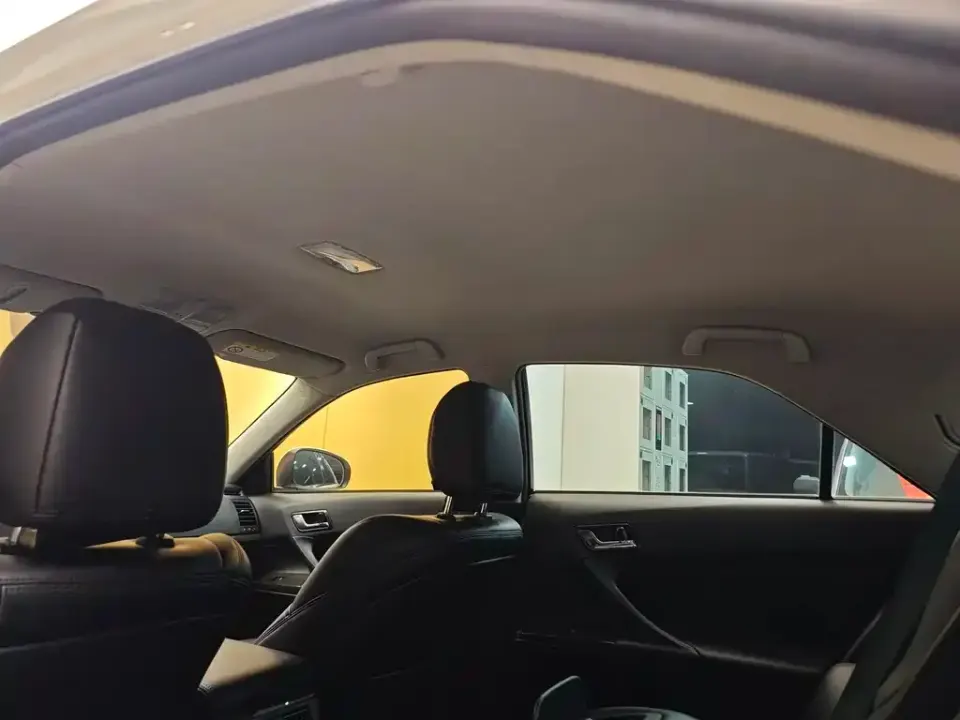 Toyota Reiz