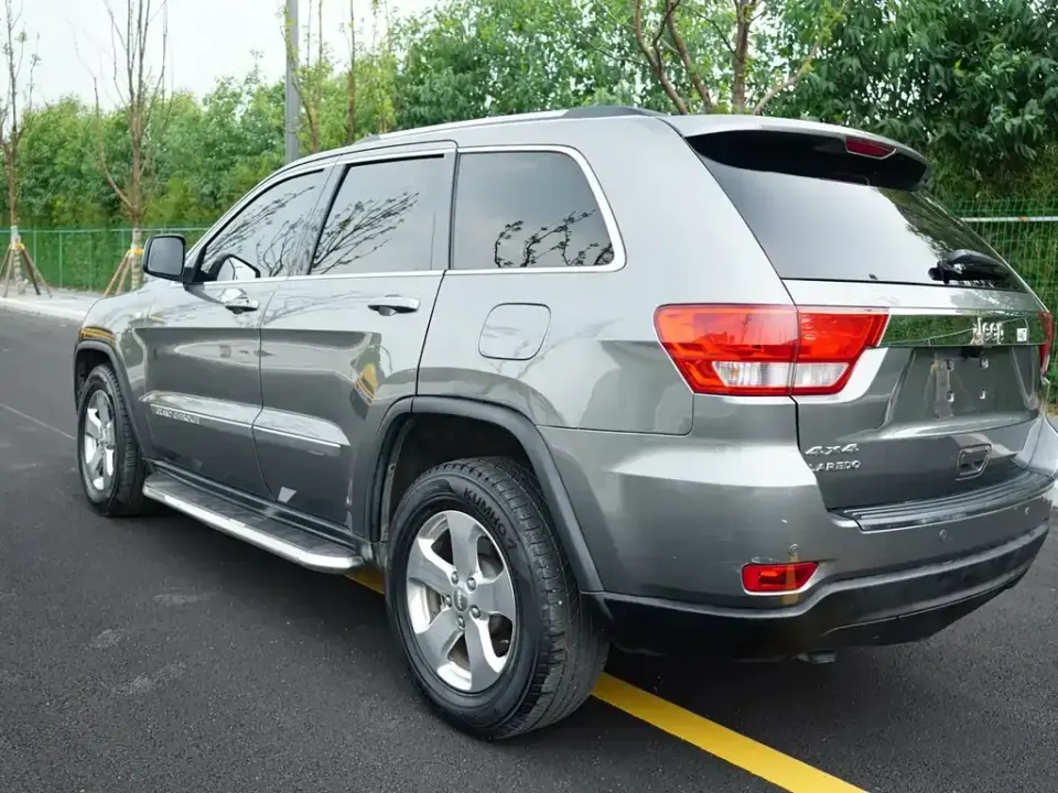 Jeep Grand Cherokee (Import)