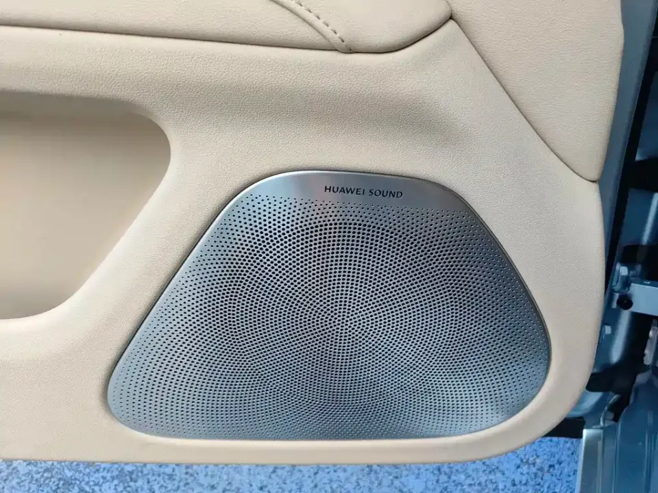 AITO AITO M5