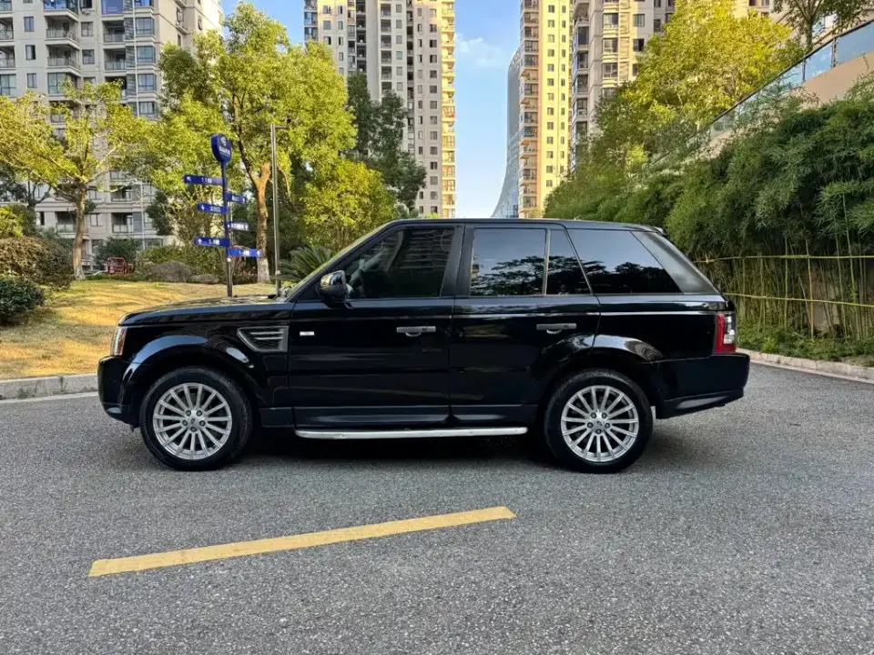 Land Rover Sport