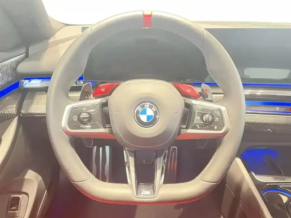 BMW M5 New Energy
