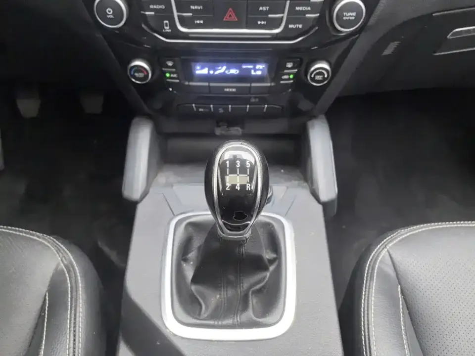 Geely Vision X6