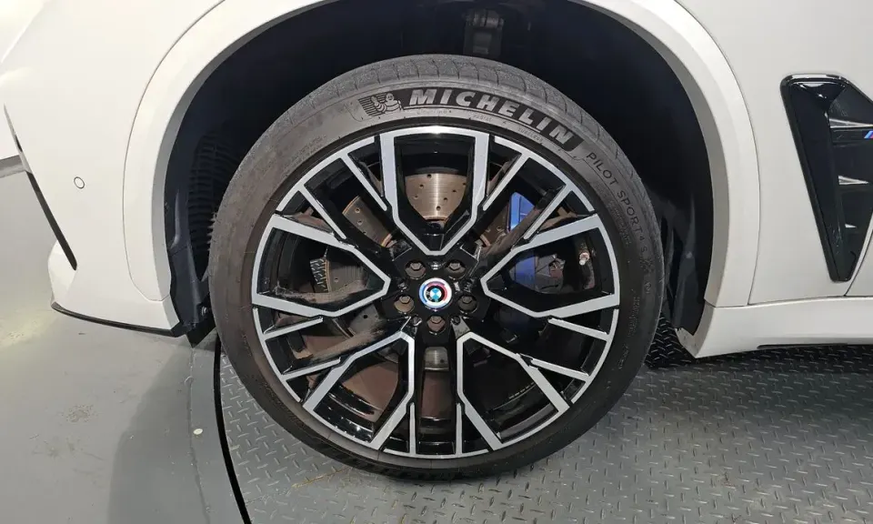 BMW X5M