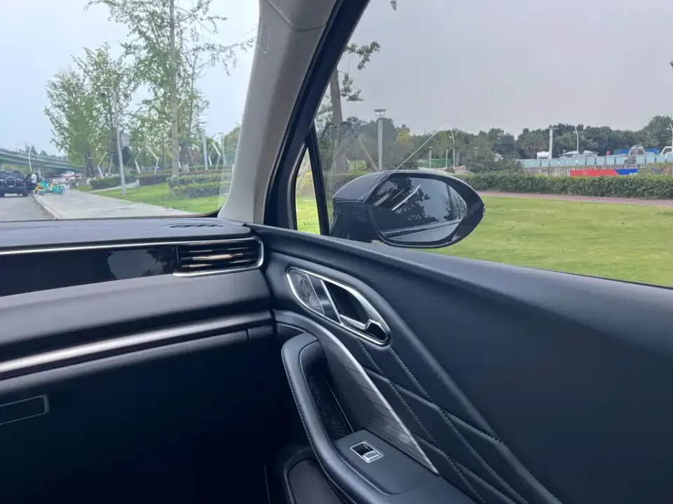 Hongqi Hongqi HS7 PHEV