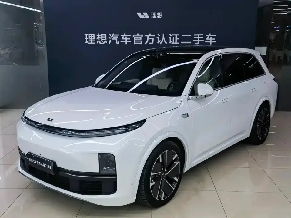 Li Li L8