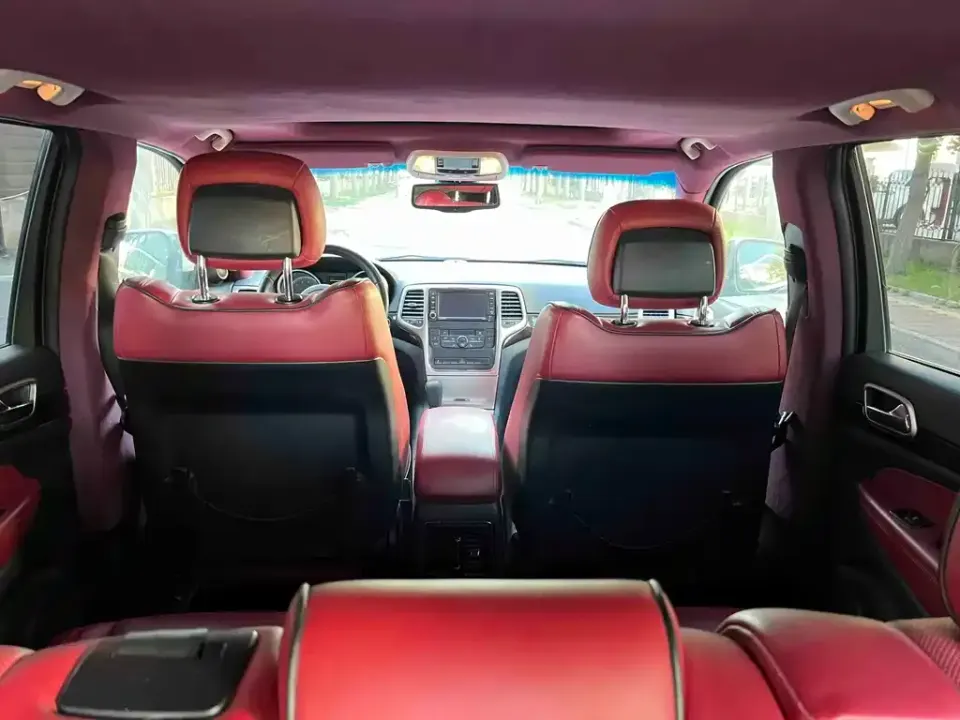 Jeep Grand Cherokee (Import)
