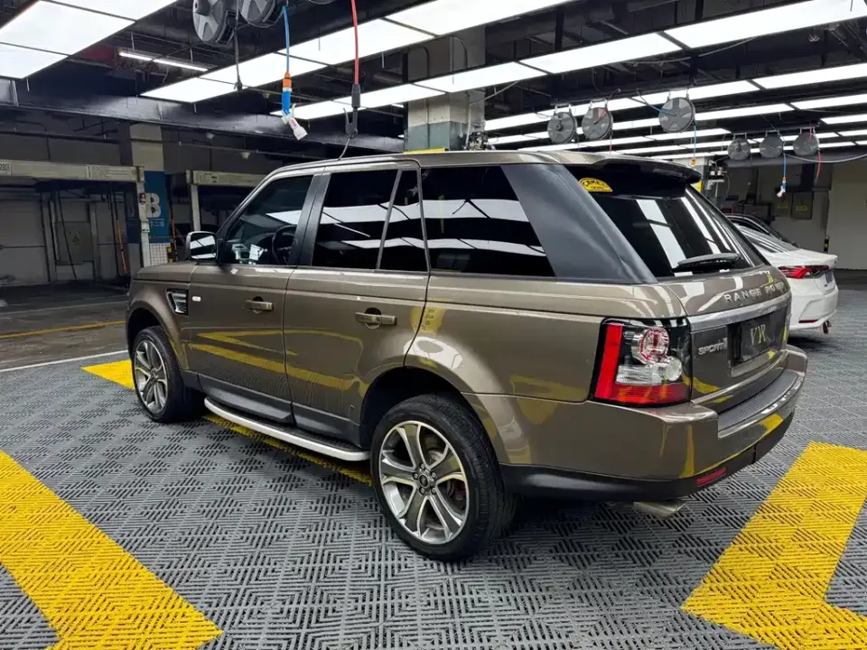 Land Rover Sport