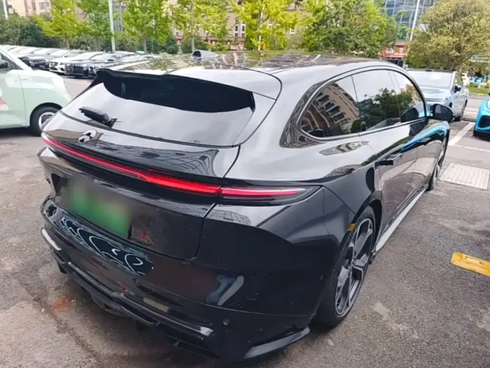 Nio ET5T