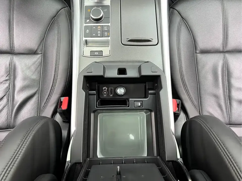 Land Rover Sport