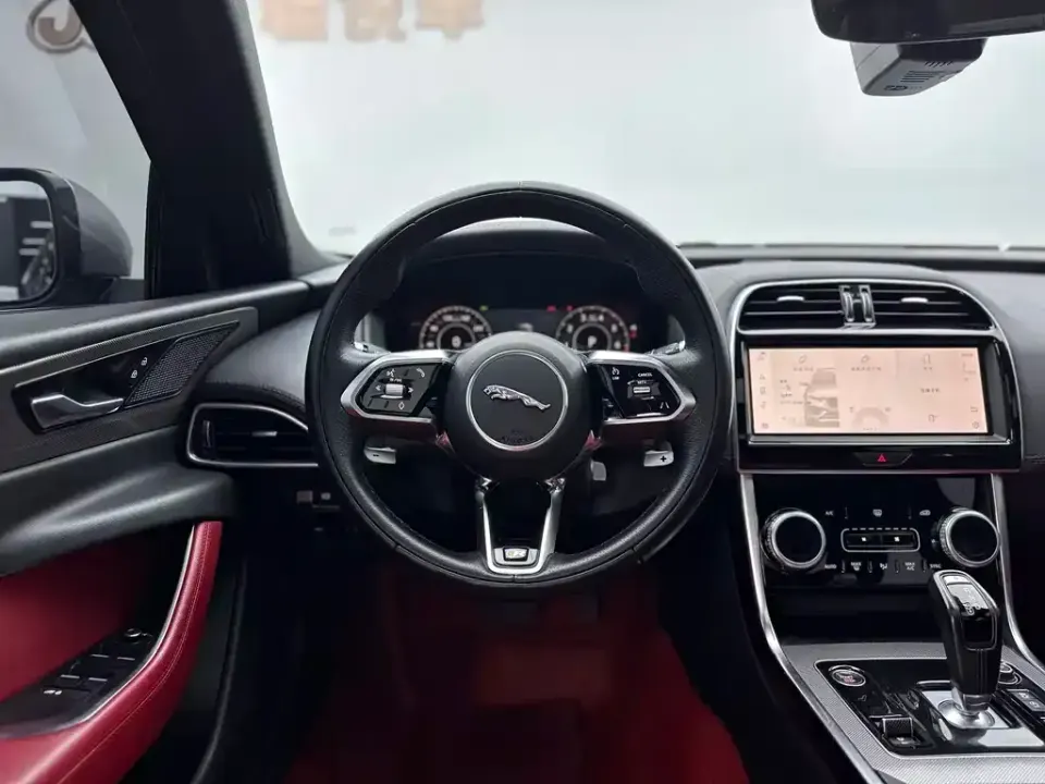 Jaguar XEL