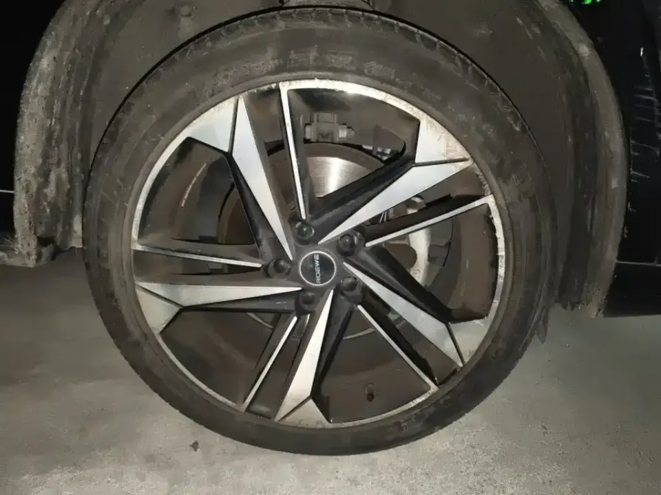 Roewe RX5 Max