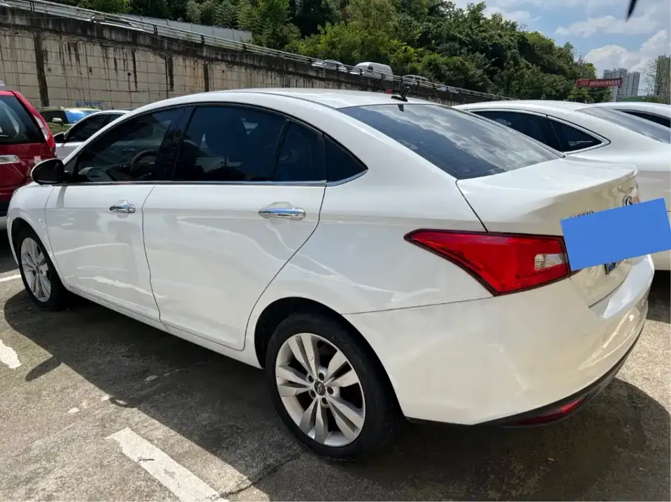 Chery Arrizo 5