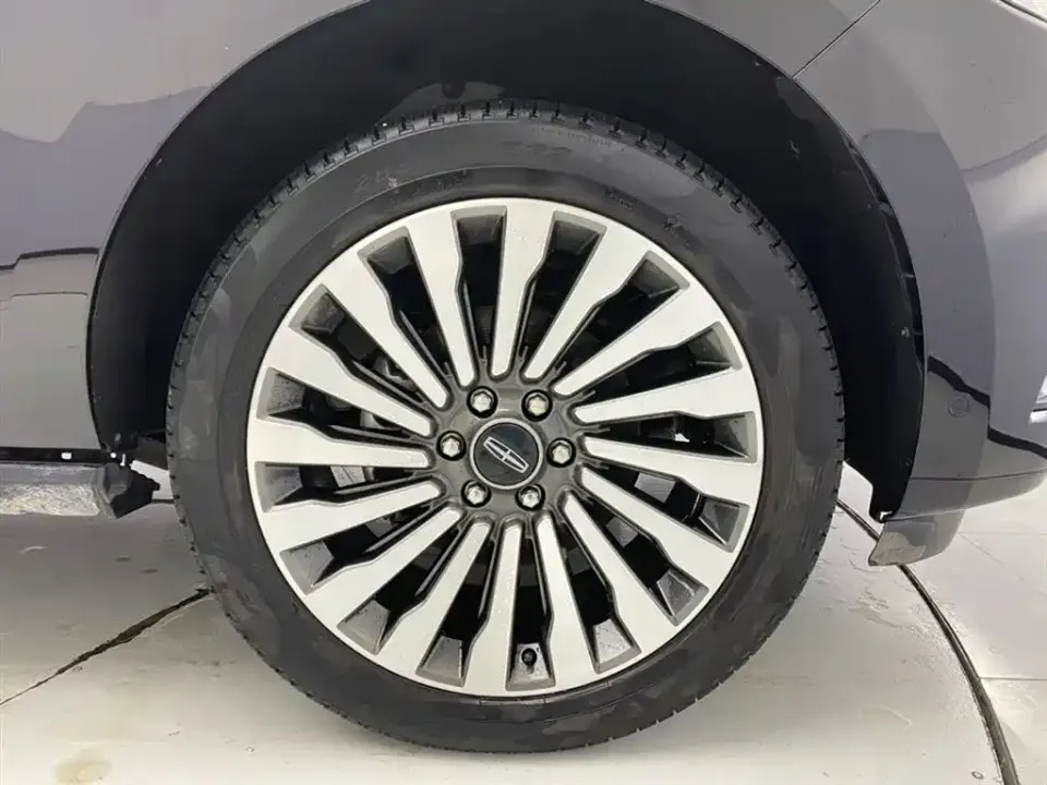 Lincoln Navigator