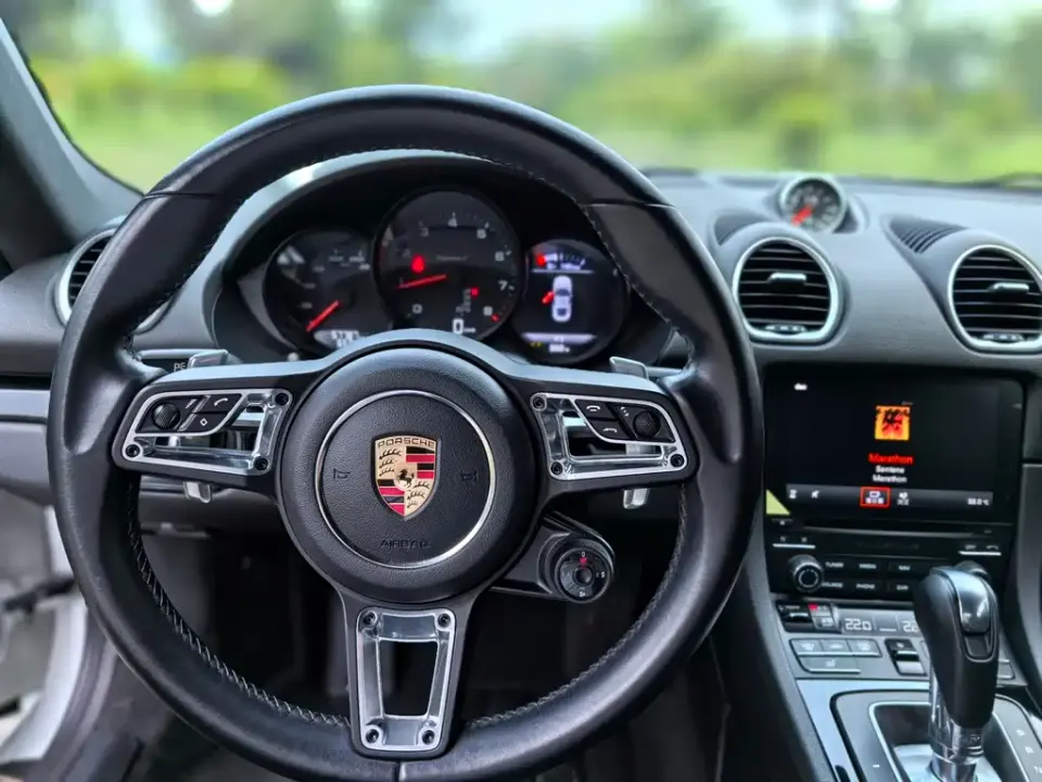 Porsche 718