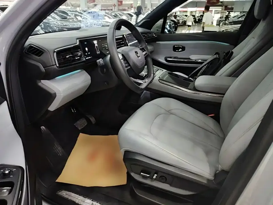 Nio EC6