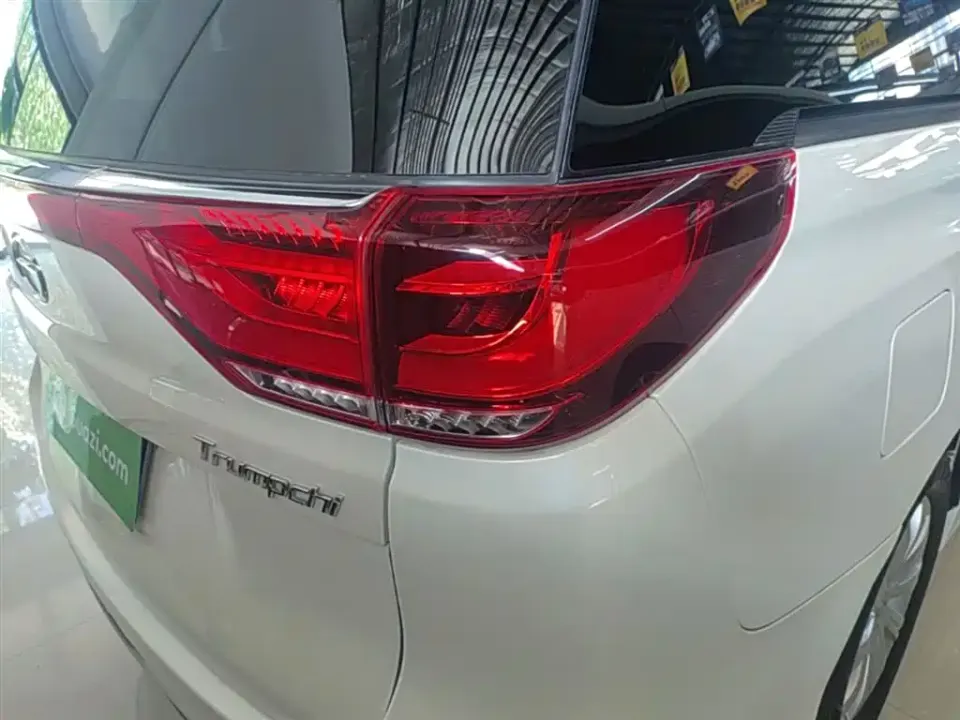 GAC Trumpchi M8