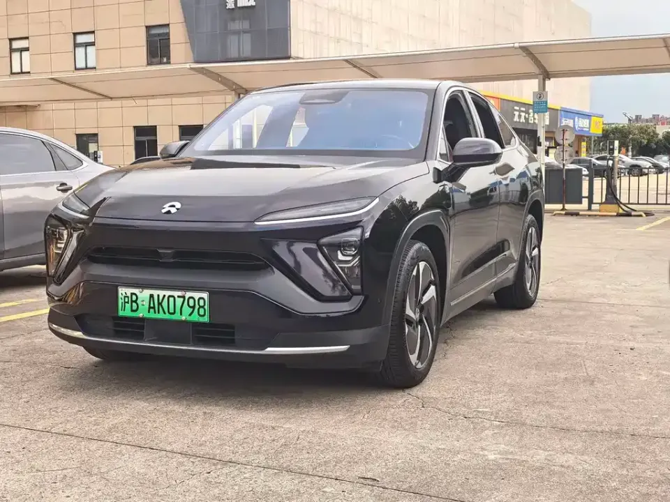 Nio EC6
