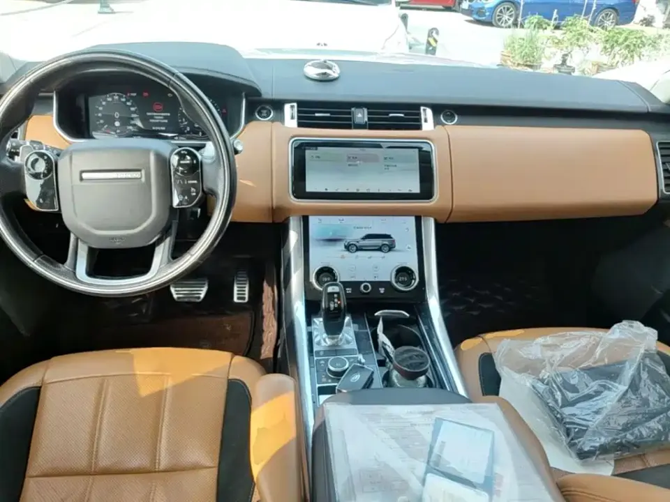 Land Rover Sport
