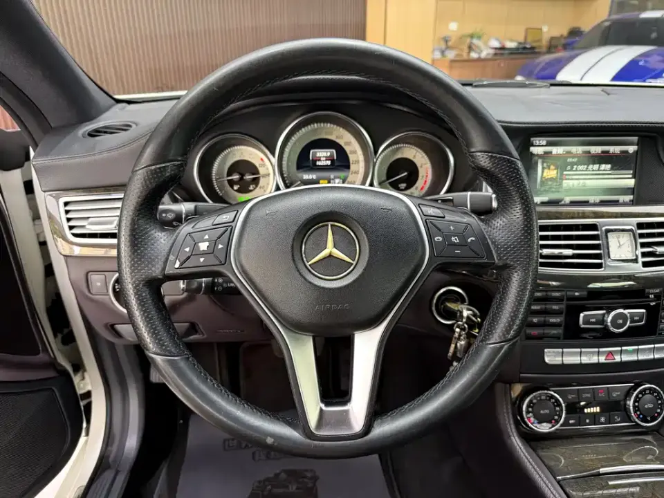 Mercedes-Benz CLS