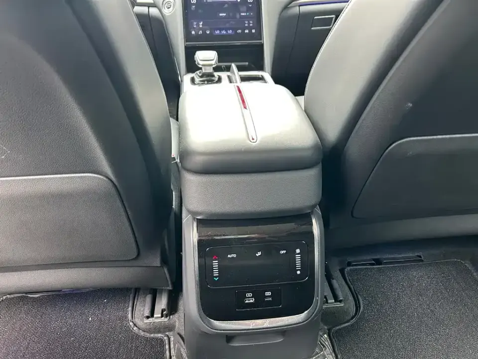 Hongqi Hongqi HS7 PHEV