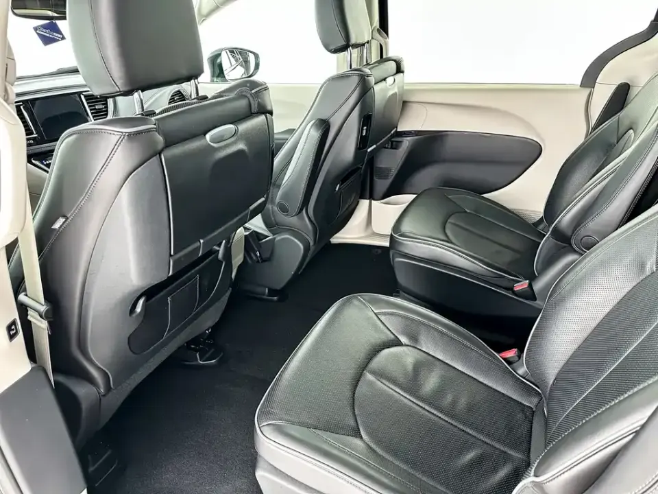 Chrysler Grand Voyager PHEV (Import)