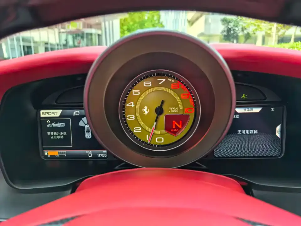 Ferrari F8