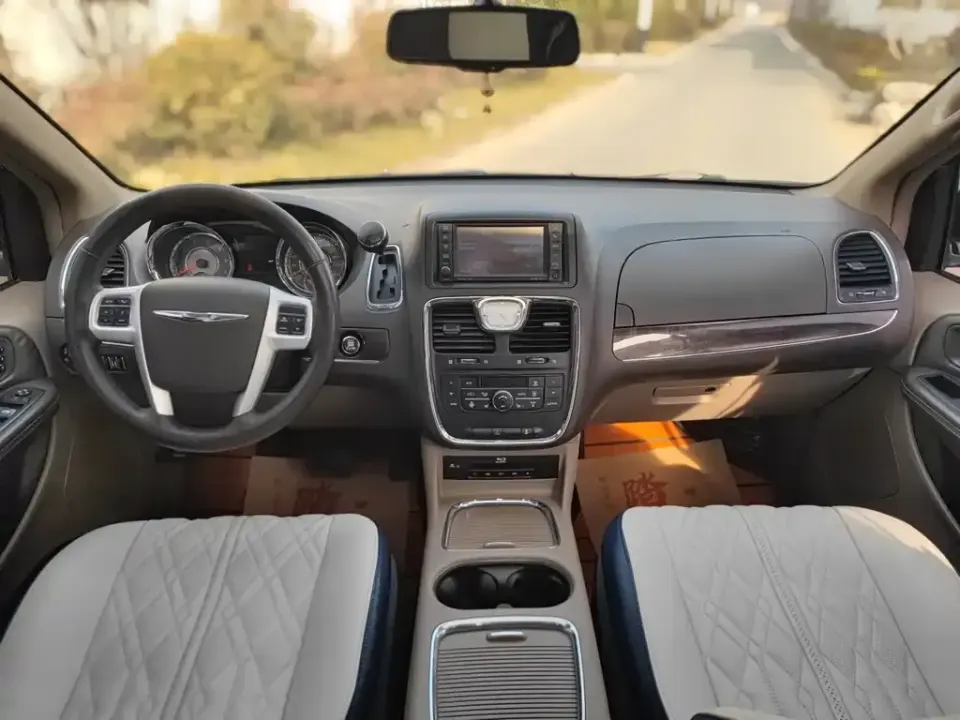 Chrysler Grand Voyager (Import)
