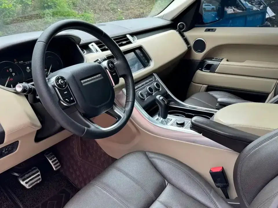 Land Rover Sport