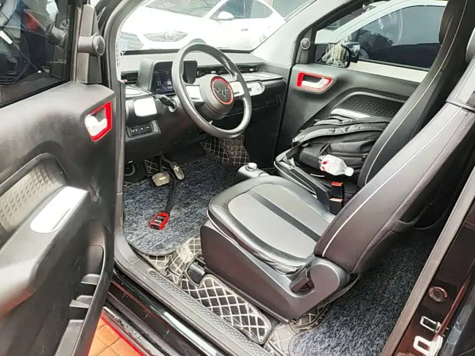 Wuling MINIEV