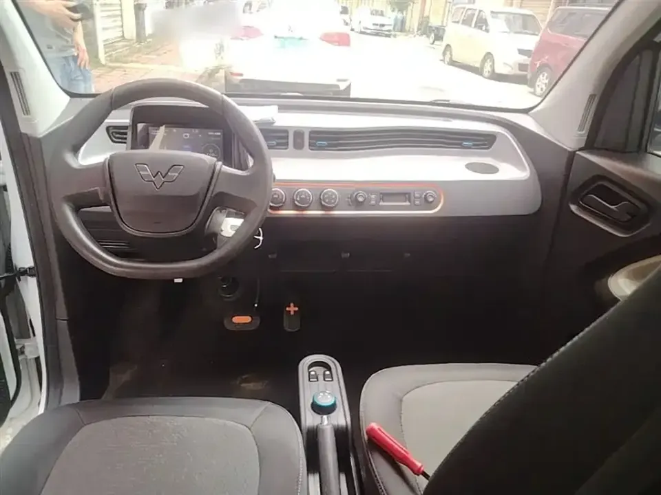 Wuling MINIEV