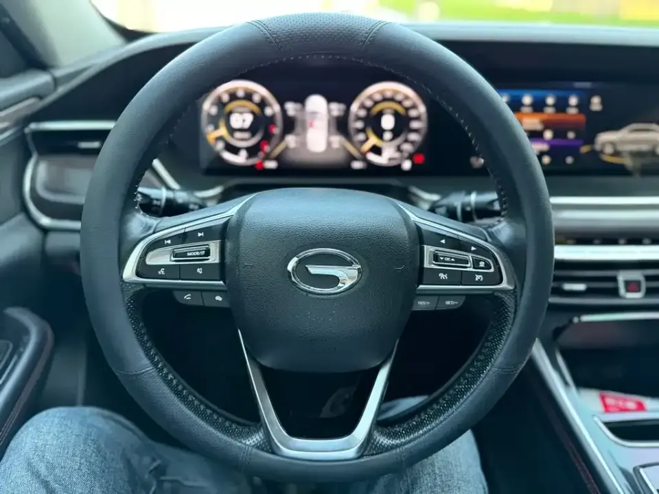 GAC Trumpchi GA8