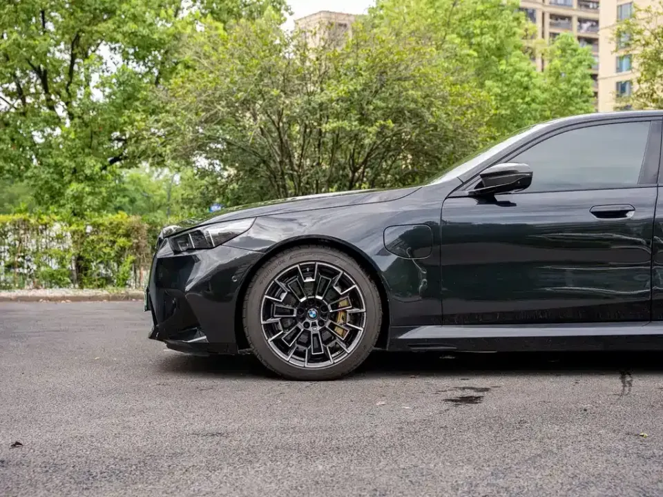 BMW M5 New Energy