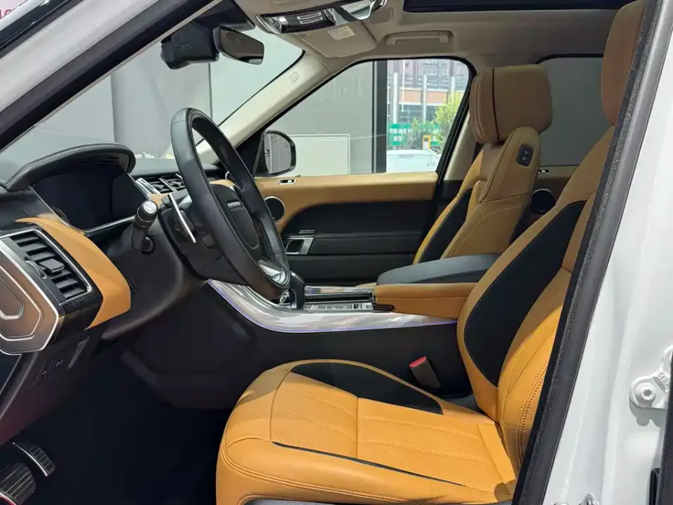 Land Rover Sport