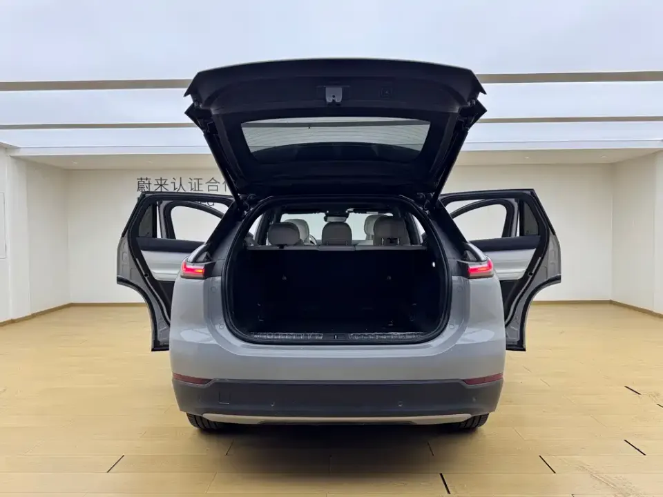 Nio ES7