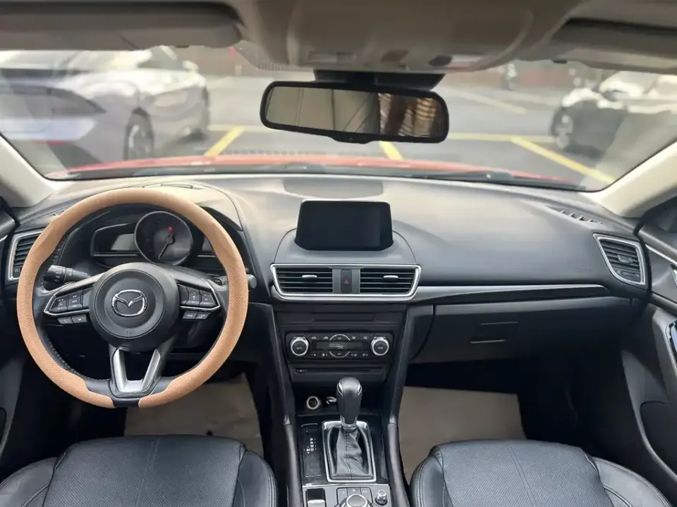 Mazda 3 Axela