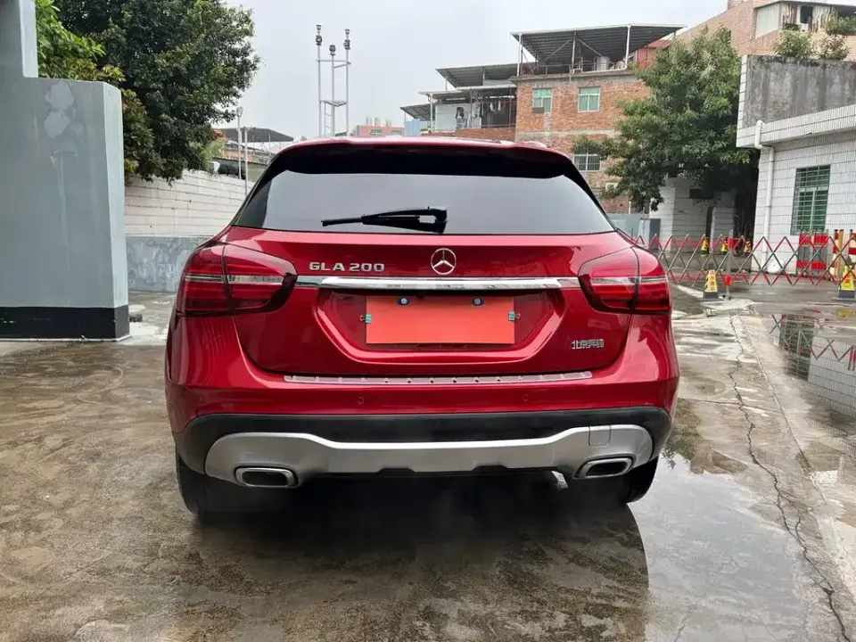 Mercedes-Benz GLA