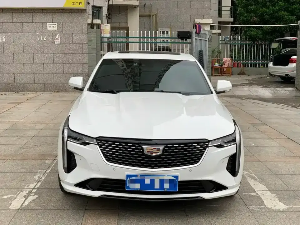 Cadillac CT4