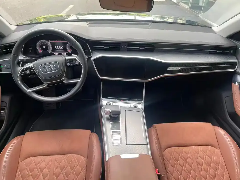 Audi A7L