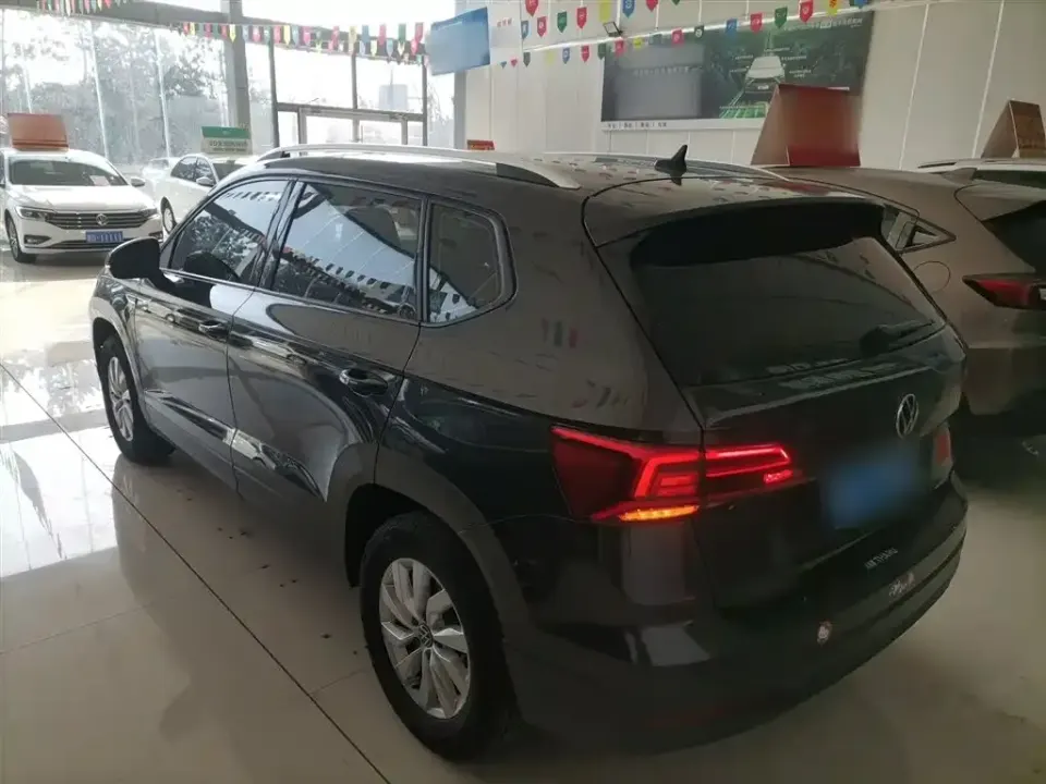 Volkswagen Tharu