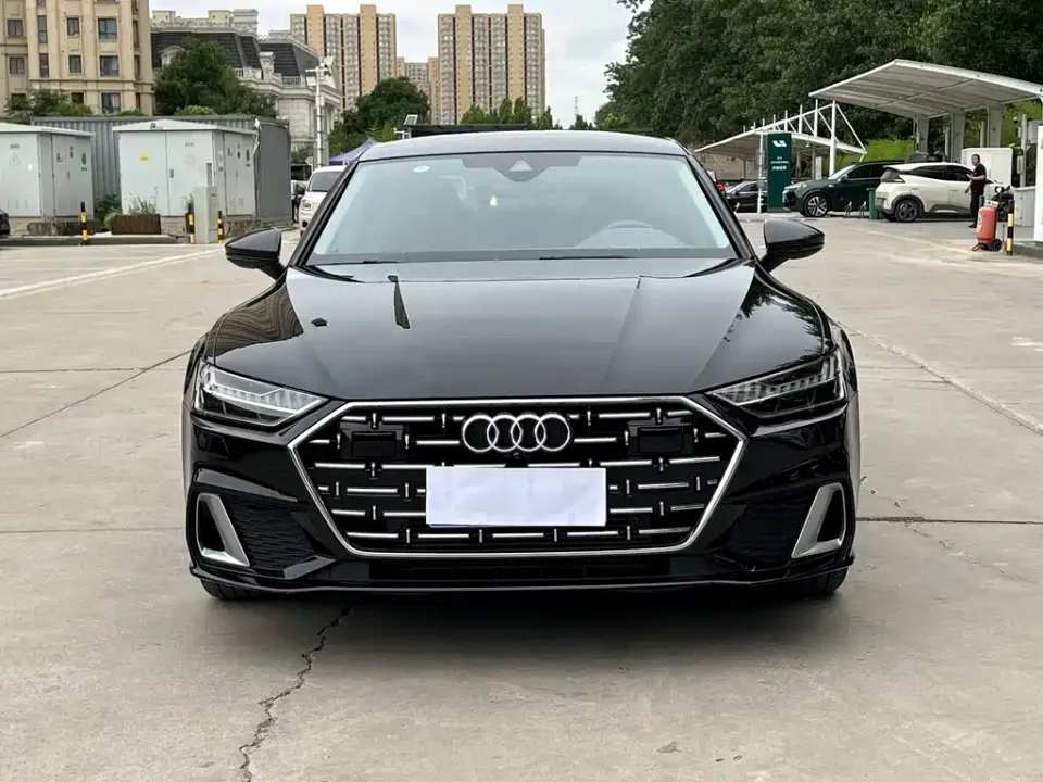 Audi A7L