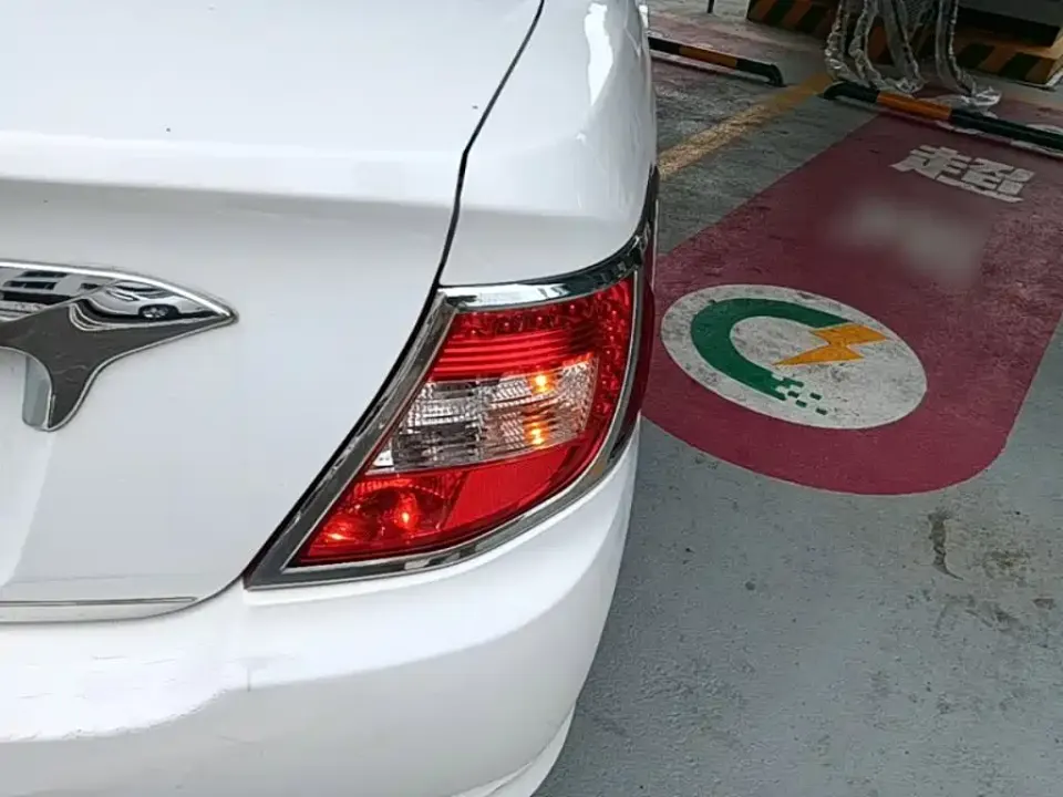 BYD F3