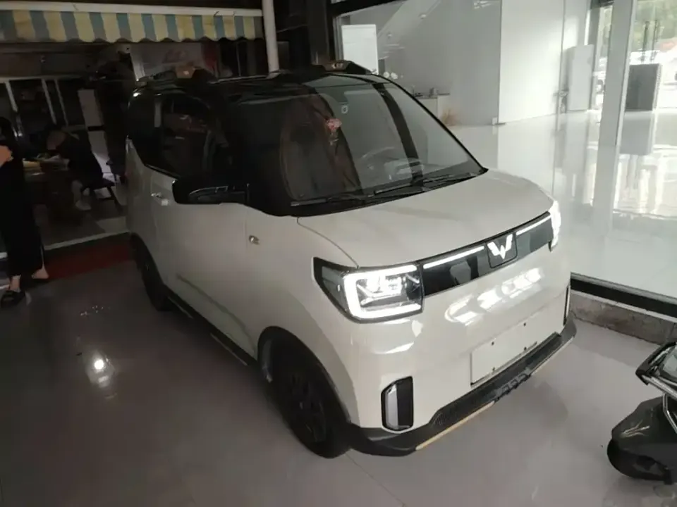 Wuling MINIEV