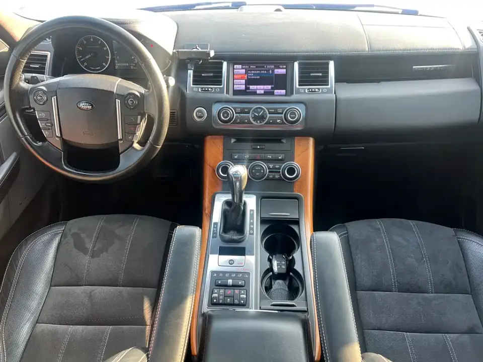 Land Rover Sport